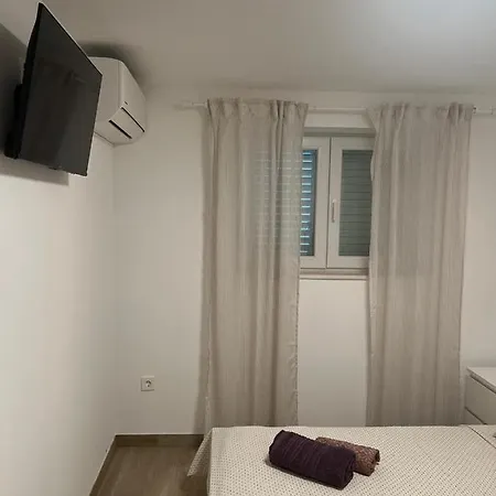 Lady Di Apartamento *